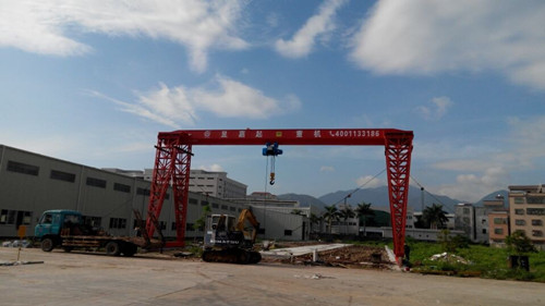 昱嘉起重機不僅方便 安全更是不操心