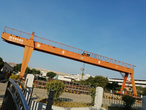 龍門(mén)起重機(jī)的結(jié)構(gòu)和類(lèi)型